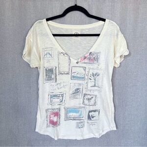 American Eagle Outfitters Off White Graphic V-Neck Top Size S